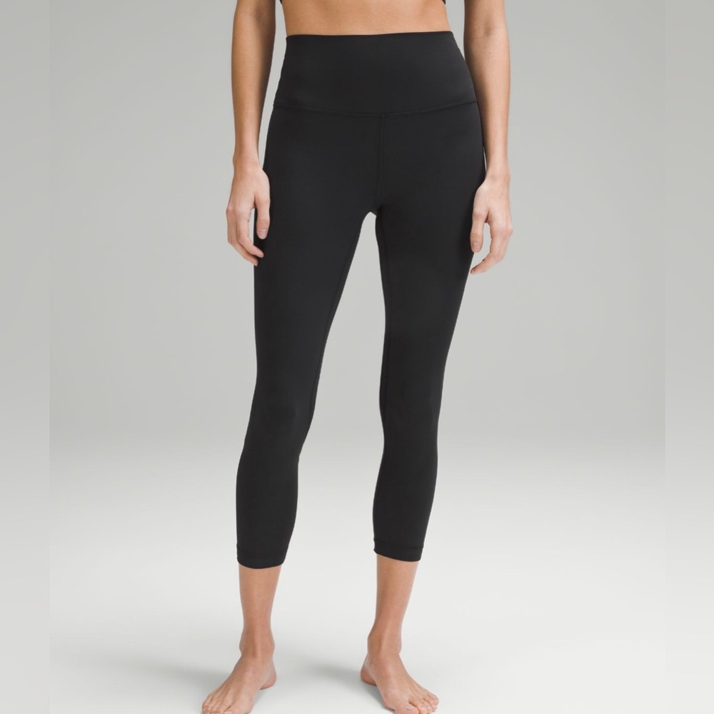LULULEMON NWT  Align™ High-RiseCrop 23". Leggings